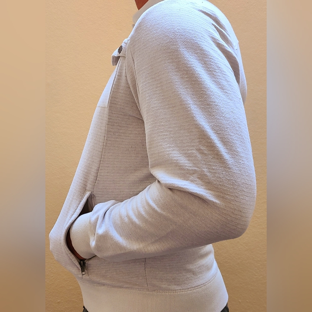 ☆☆GIFTED☆☆ Zip front comfy Cotton sweater (Size M) by Guess.